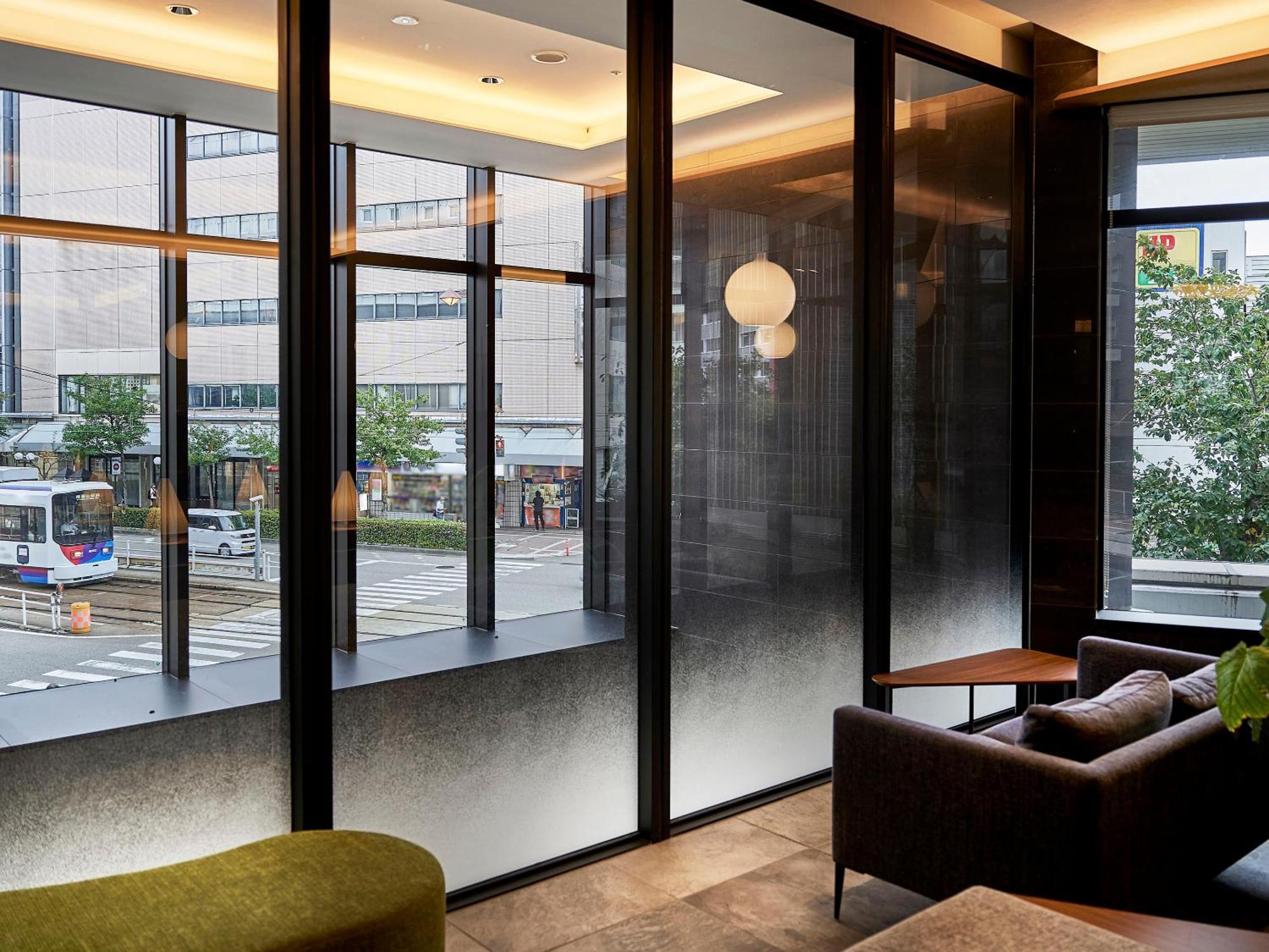 Daiwa Roynet Hotel Toyama-Ekimae Екстер'єр фото